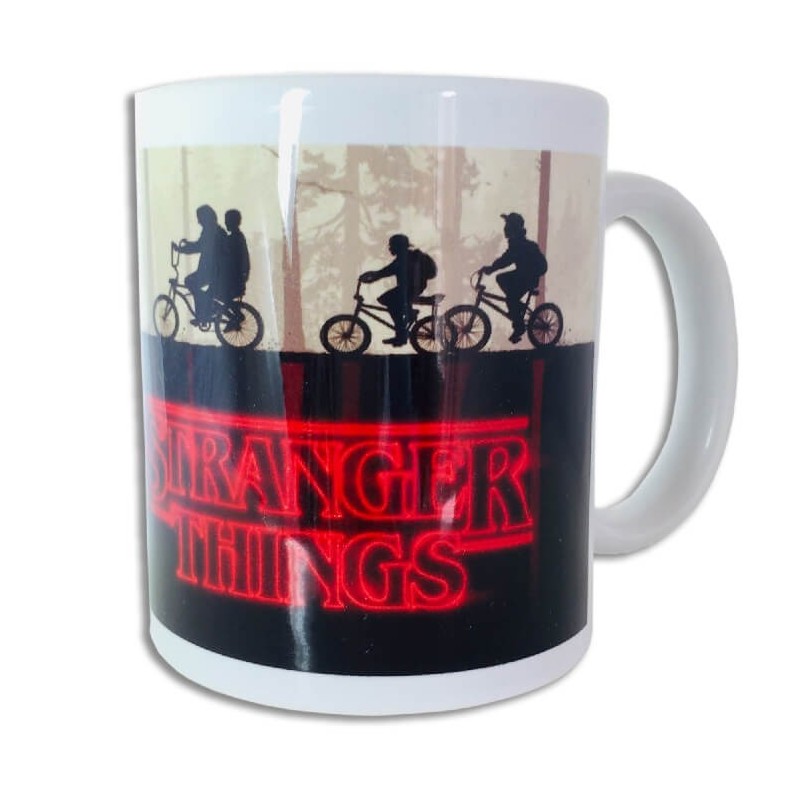 taza para desayuno especial los amigos no mienten. Con once, eleven en bicicleta.